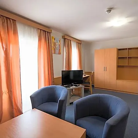 Clavis Hotel 3*